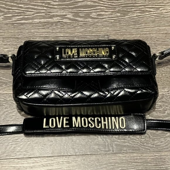 LOVE MOSCHINO SIGNATURE QUILTED SHOULDER BAG - NWT - Picture 2 of 7
